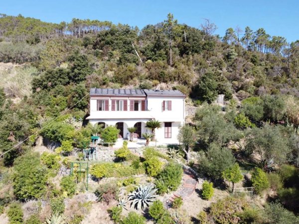 casa indipendente in vendita a Monterosso al Mare