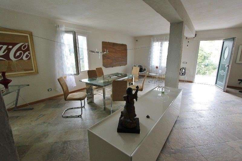 casa indipendente in vendita a Monterosso al Mare