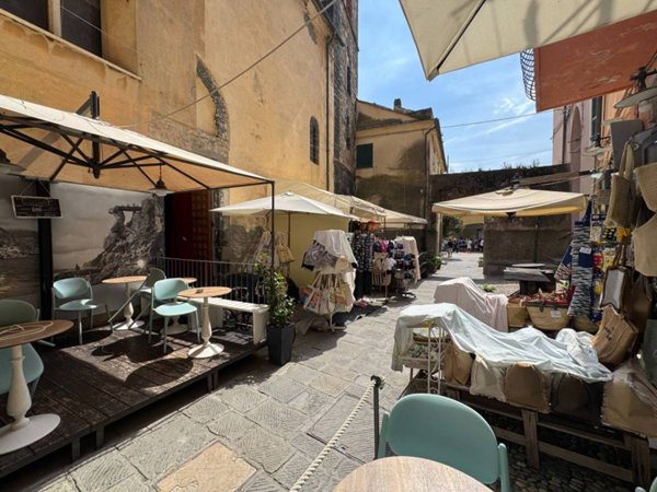 negozio in vendita a Monterosso al Mare