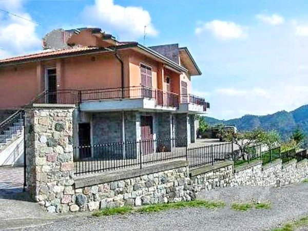 casa indipendente in vendita a Monterosso al Mare