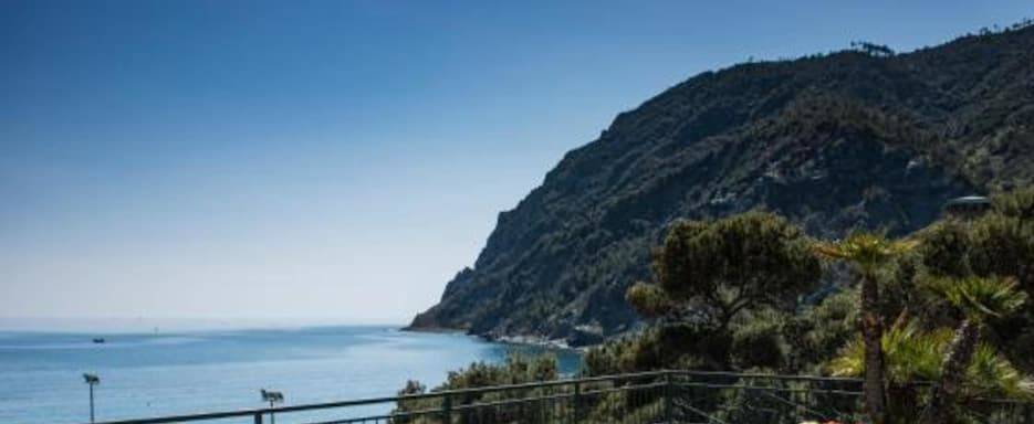 intera palazzina in vendita a Monterosso al Mare