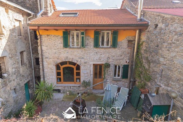 casa indipendente in vendita a Monterosso al Mare