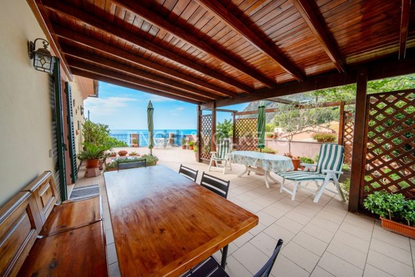 appartamento in vendita a Monterosso al Mare