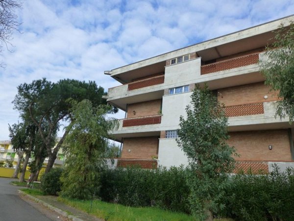 appartamento in vendita a Luni