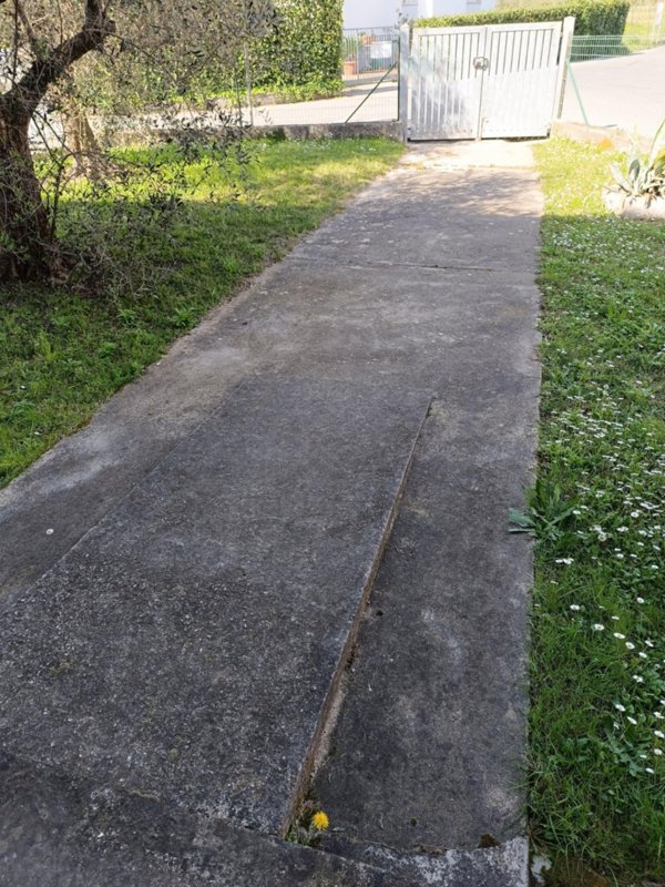casa indipendente in vendita a Luni in zona Isola