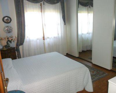 casa indipendente in vendita a Luni