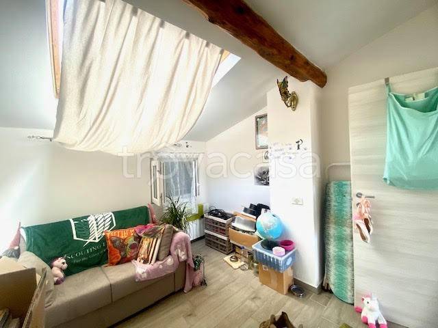 appartamento in vendita a Luni in zona Casano