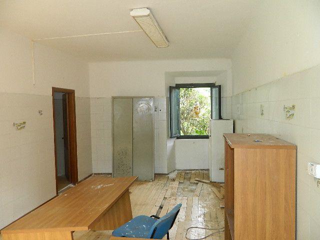 appartamento in vendita a Luni in zona Casano