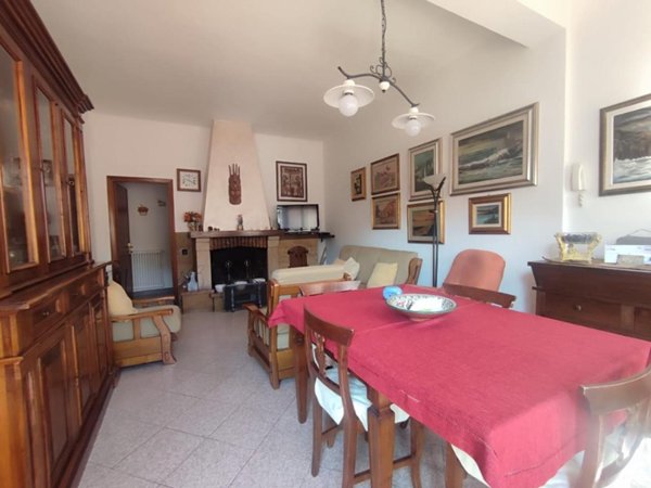 casa indipendente in vendita a Luni in zona Casano