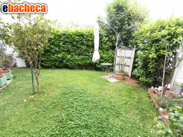 appartamento in vendita a Luni in zona Dogana