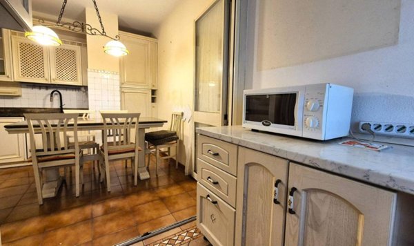 casa indipendente in vendita a Luni in zona Dogana