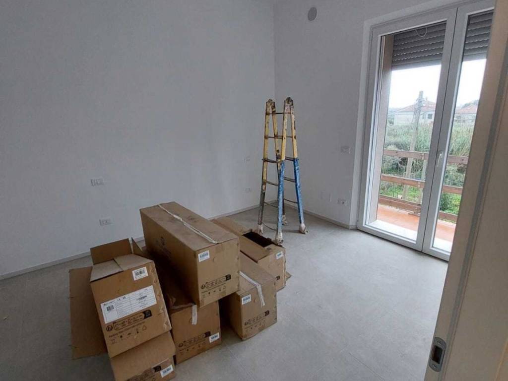 casa indipendente in vendita a Luni in zona Dogana