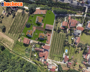 casa indipendente in vendita a Luni