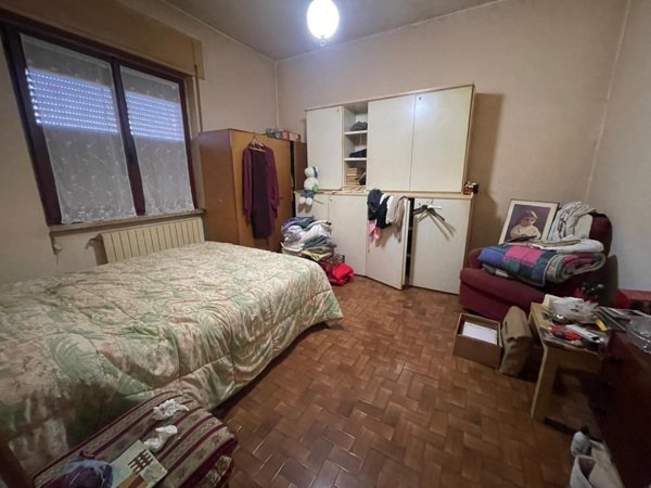 casa indipendente in vendita a Luni in zona Dogana