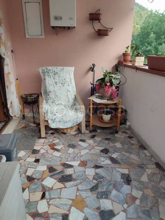 casa indipendente in vendita a Luni