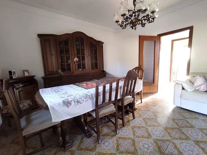 appartamento in vendita a Luni in zona Isola