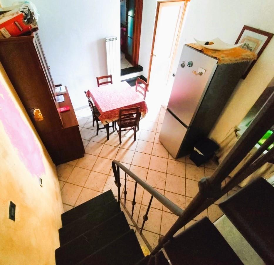 appartamento in vendita a Luni in zona Nicola