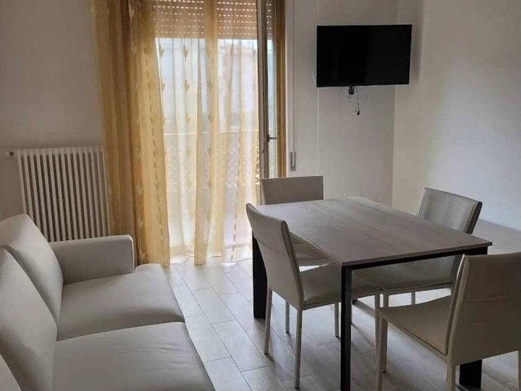 appartamento in vendita a Luni
