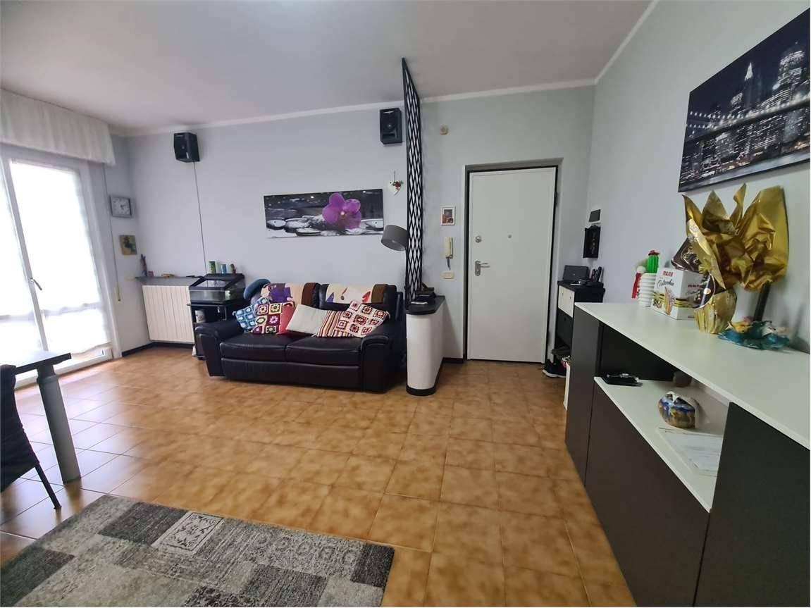 appartamento in vendita a Luni in zona Casano
