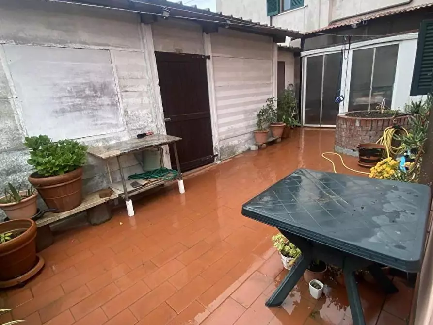 appartamento in vendita a Luni