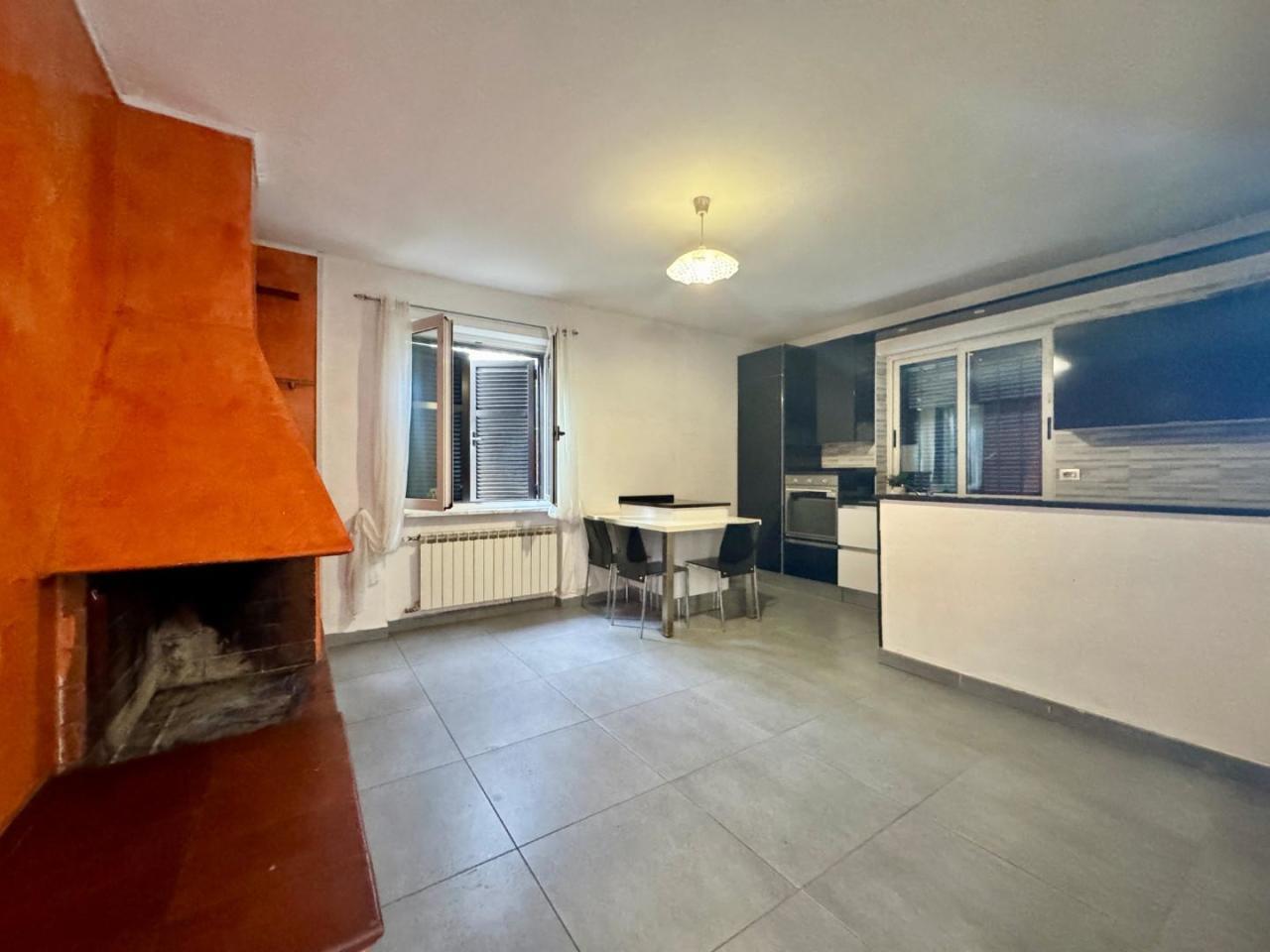 appartamento in vendita a Luni
