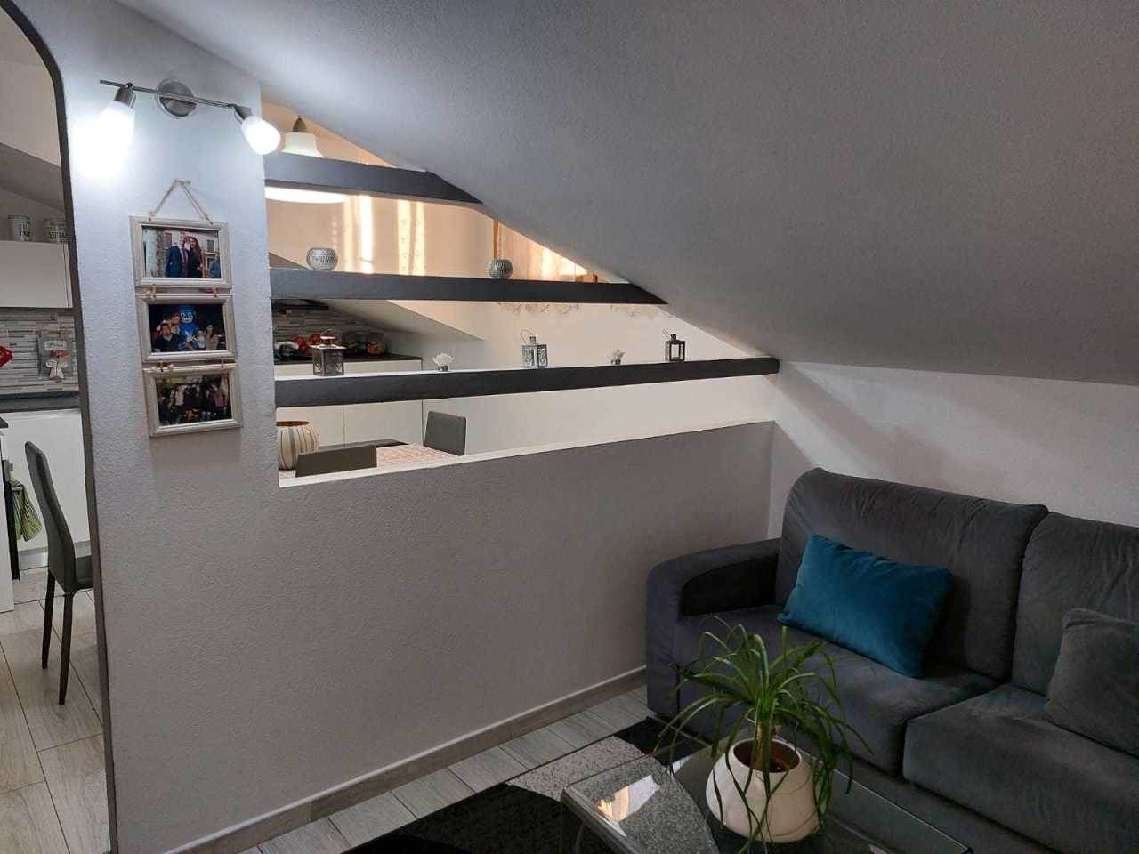 casa indipendente in vendita a Luni in zona Dogana