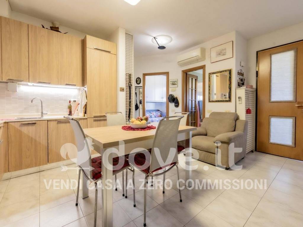 appartamento in vendita a Luni