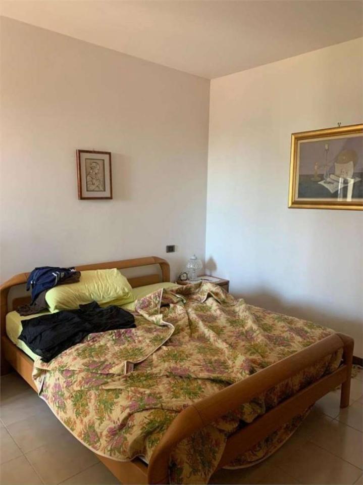 appartamento in vendita a Luni in zona Casano
