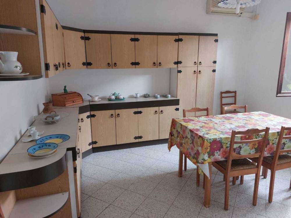 casa indipendente in vendita a Luni in zona Dogana