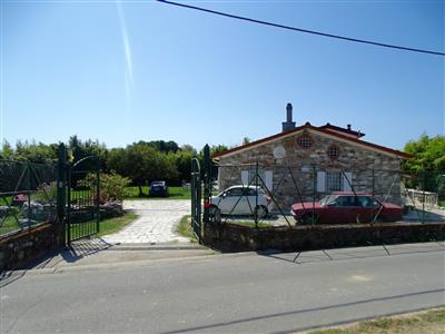 casa indipendente in vendita a Luni