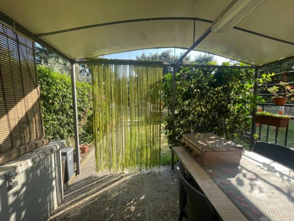 appartamento in vendita a Luni in zona Dogana