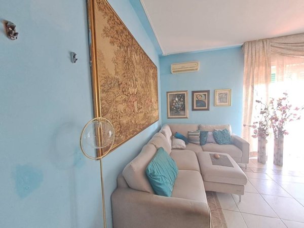 appartamento in vendita a Luni in zona Dogana