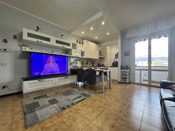 appartamento in vendita a Luni