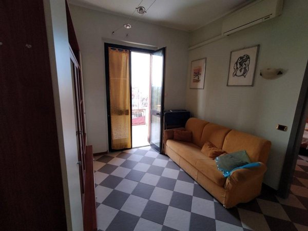 appartamento in vendita a Luni in zona Dogana