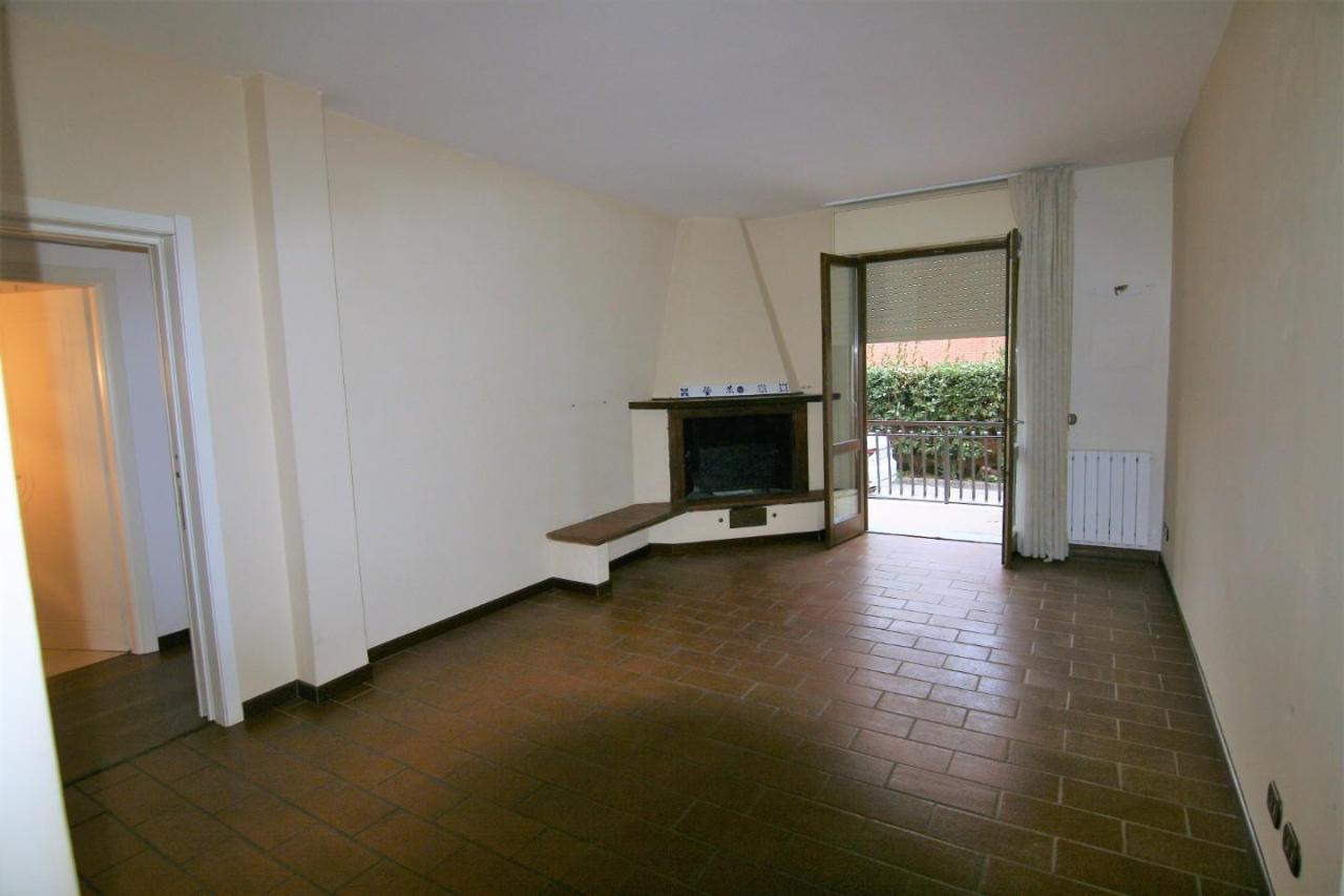 casa indipendente in vendita a Luni in zona Dogana