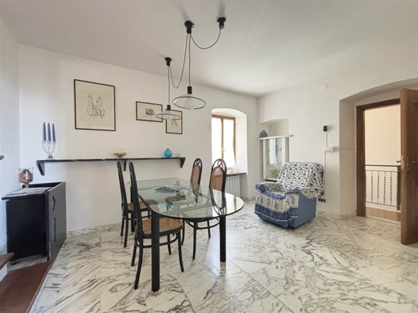appartamento in vendita a Luni