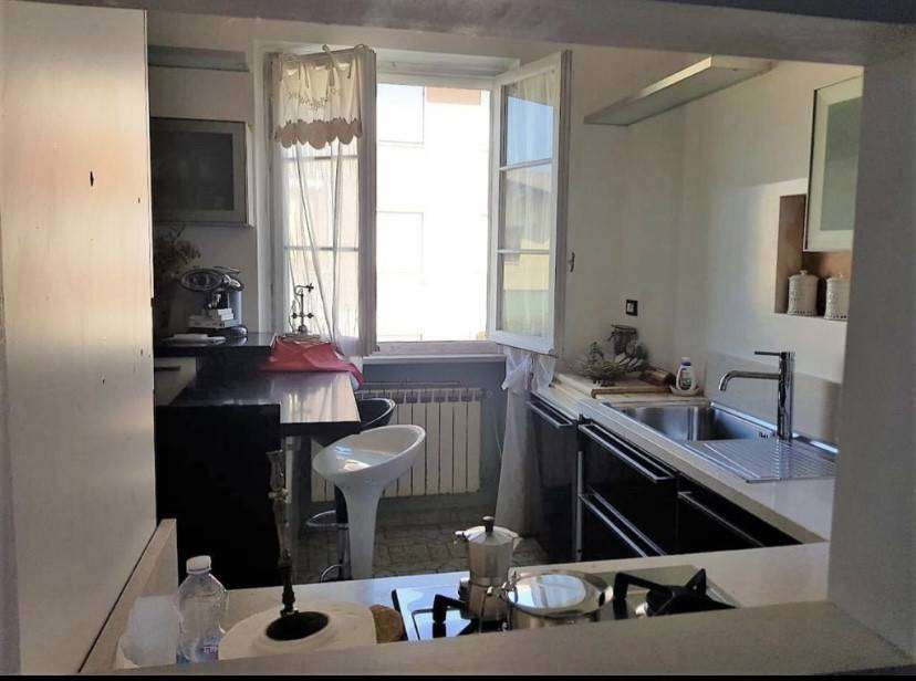 casa indipendente in vendita a Luni