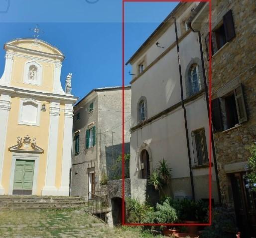 appartamento in vendita a Luni