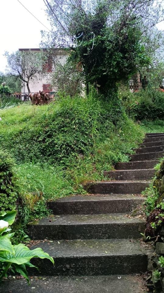 casa indipendente in vendita a Luni in zona Casano