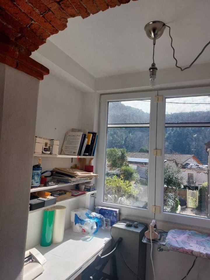 casa indipendente in vendita a Luni
