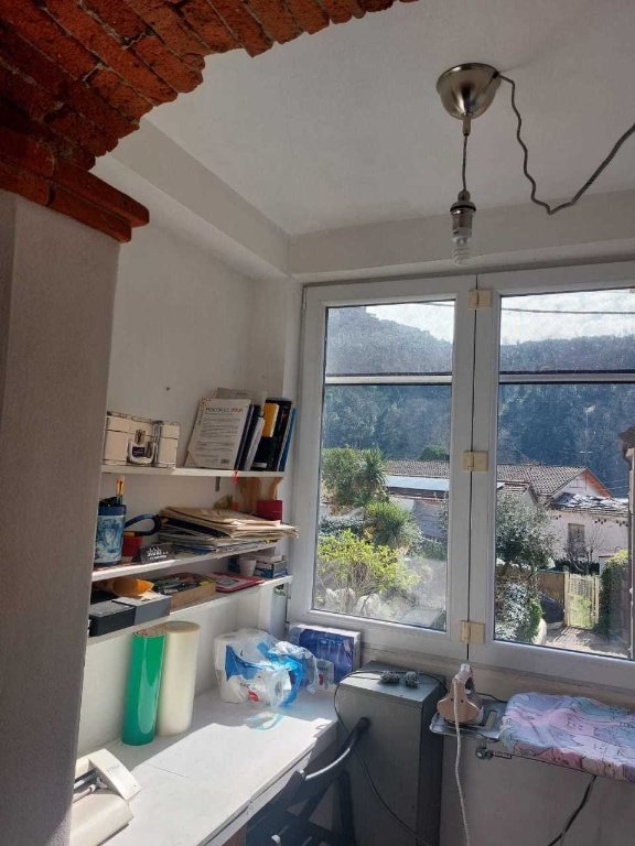 casa indipendente in vendita a Luni