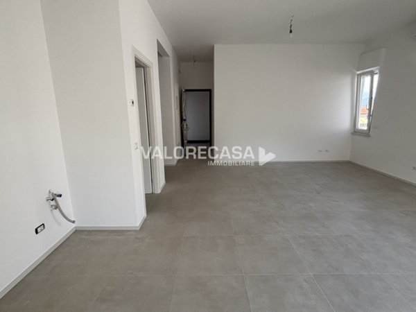 appartamento in vendita a Luni in zona Dogana