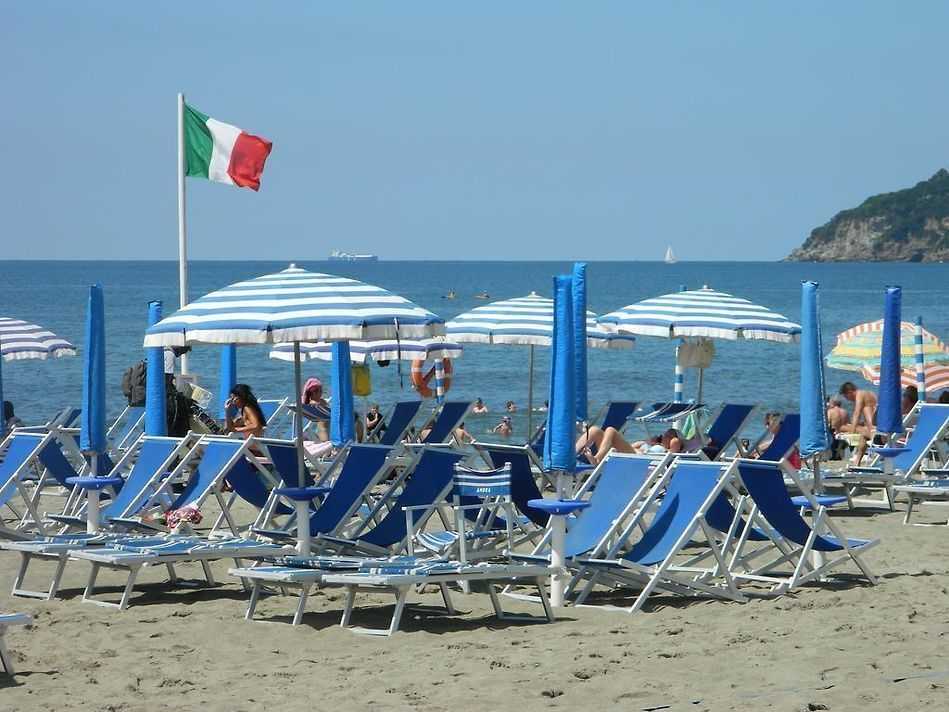 appartamento in vendita a Luni