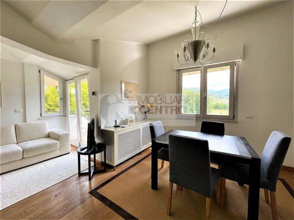 appartamento in vendita a Luni in zona Isola