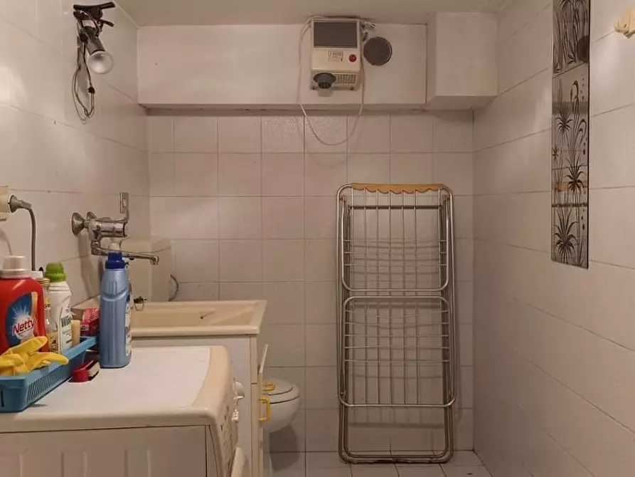 casa indipendente in vendita a Luni