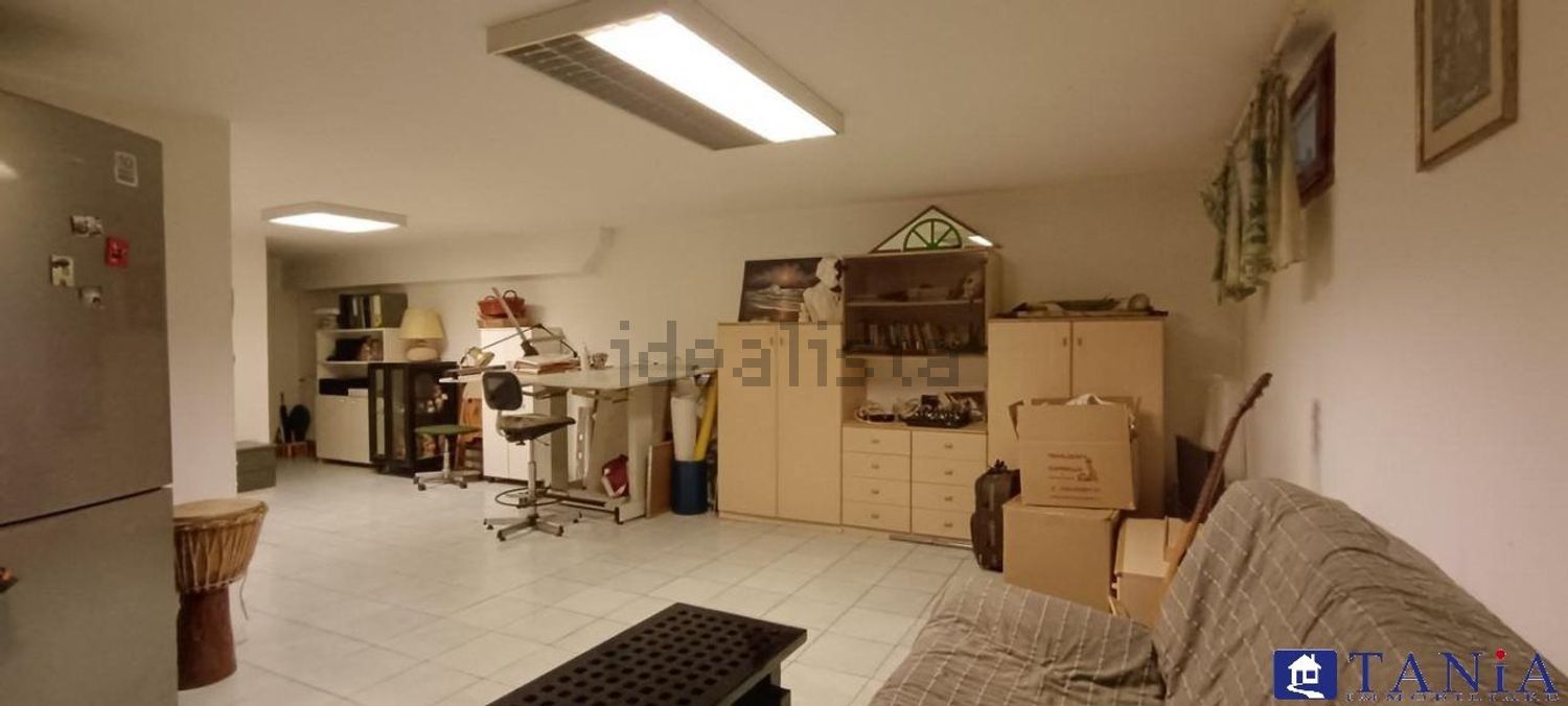 casa indipendente in vendita a Luni