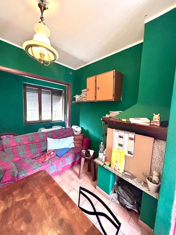 casa semindipendente in vendita a Luni in zona Casano