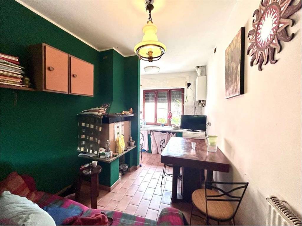 casa semindipendente in vendita a Luni in zona Casano