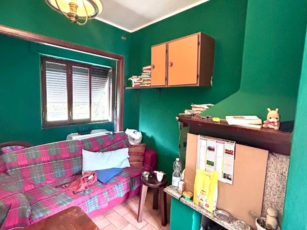 casa indipendente in vendita a Luni in zona Casano