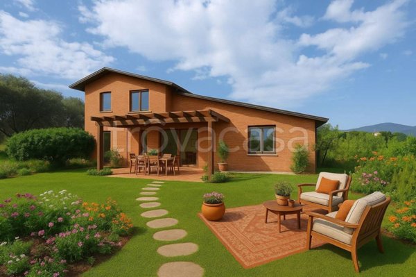 casa indipendente in vendita a Luni